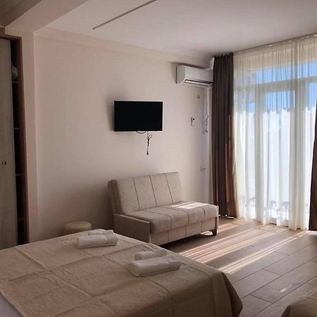 Chaki Hotel Ureki Kültér fotó