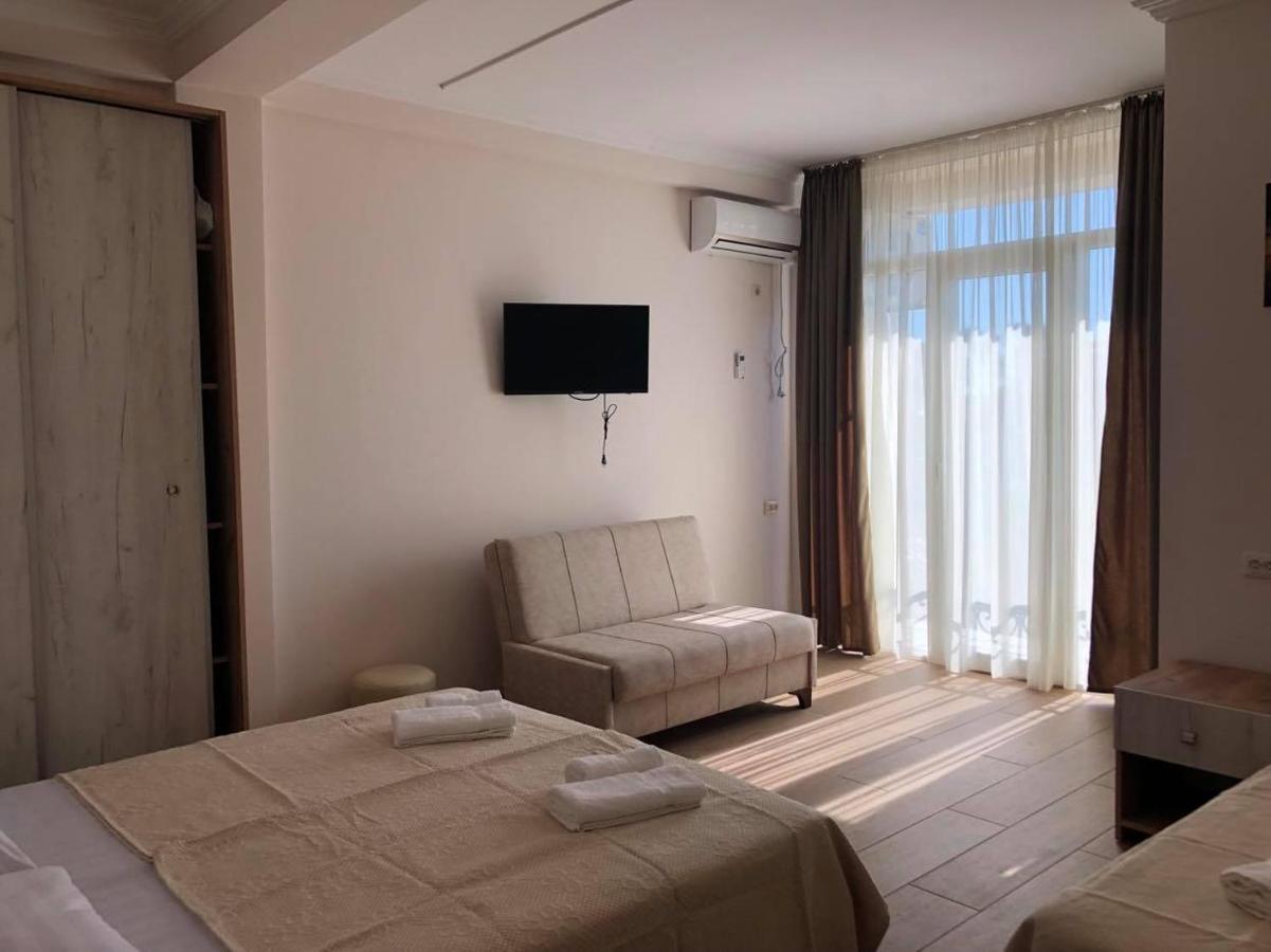 Chaki Hotel Ureki Kültér fotó